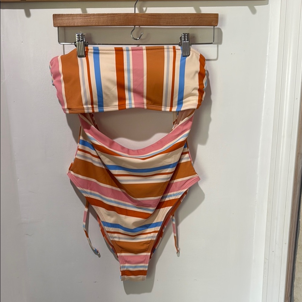 Cupshe Pink and Orange One Piece Swimsuit with Retro Stripes